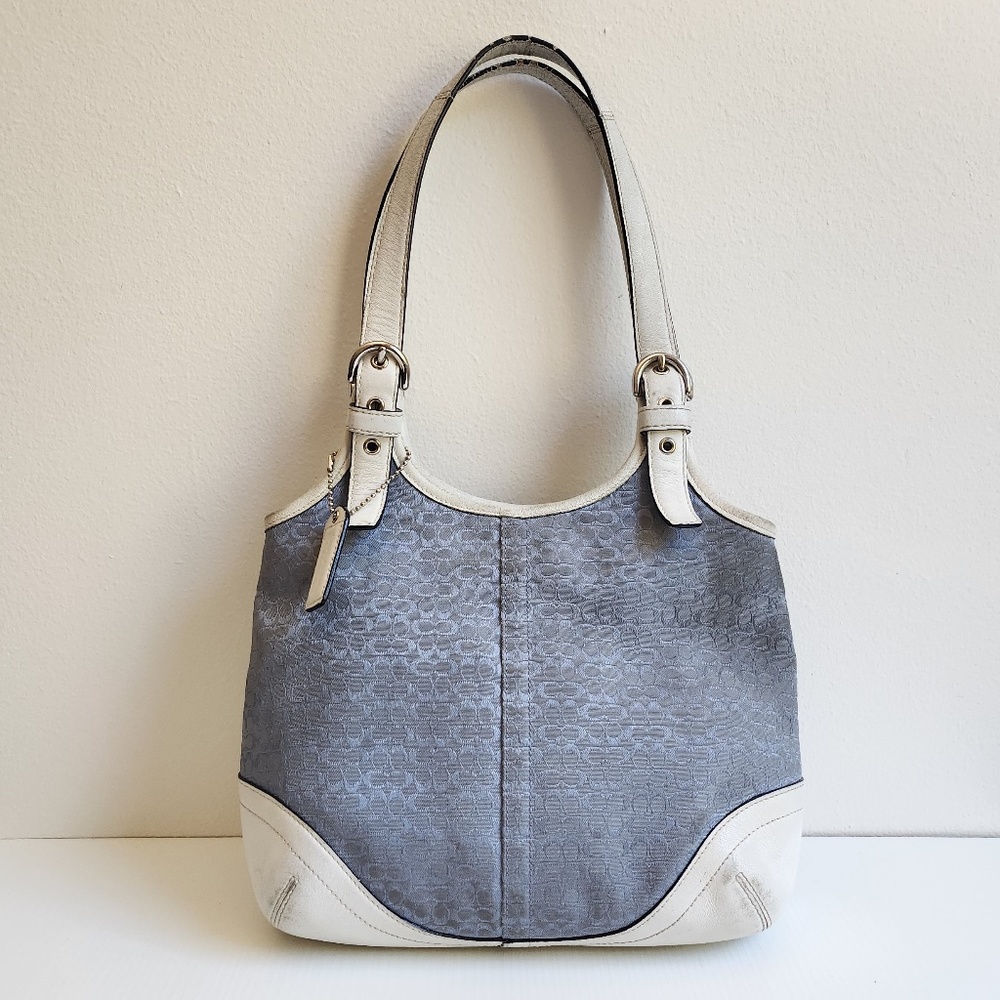 (Pre-owned) Coach Baby Blue Fabric Shoulder Hobo Bag